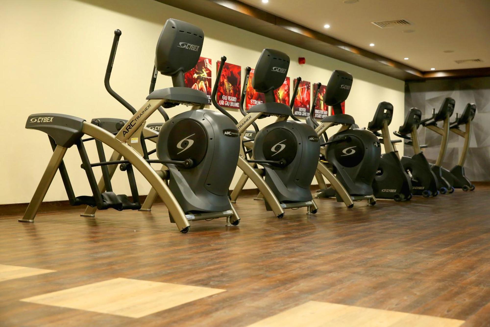 Jacaranda Heights Hotel Islamabad Bagian luar foto
