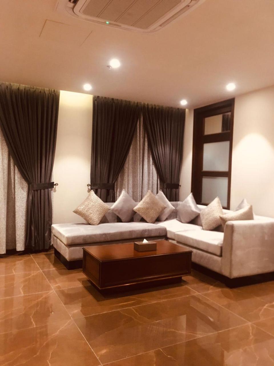 Jacaranda Heights Hotel Islamabad Bagian luar foto