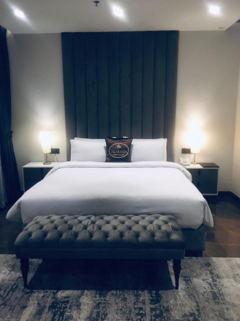 Jacaranda Heights Hotel Islamabad Bagian luar foto